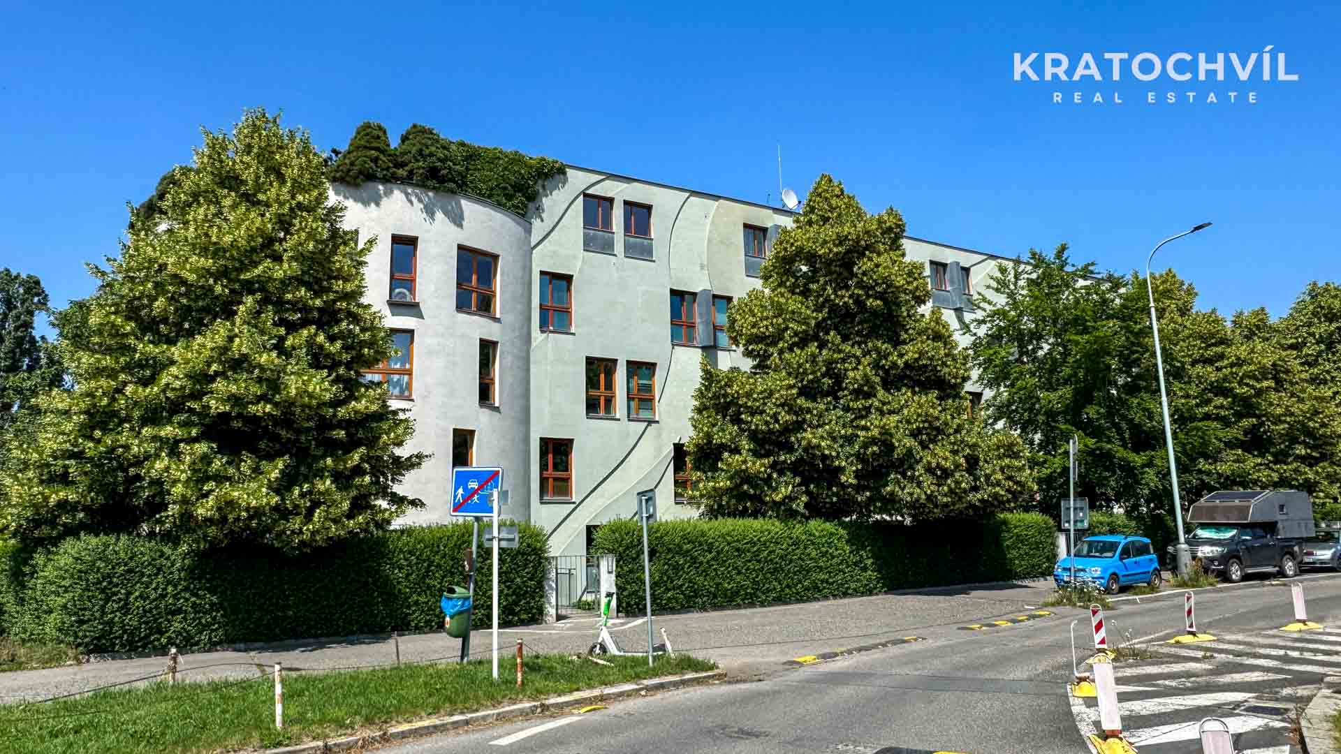 3+KK, PRAHA 4 - PODOLÍ, 109 M2 - 45 000 Kč