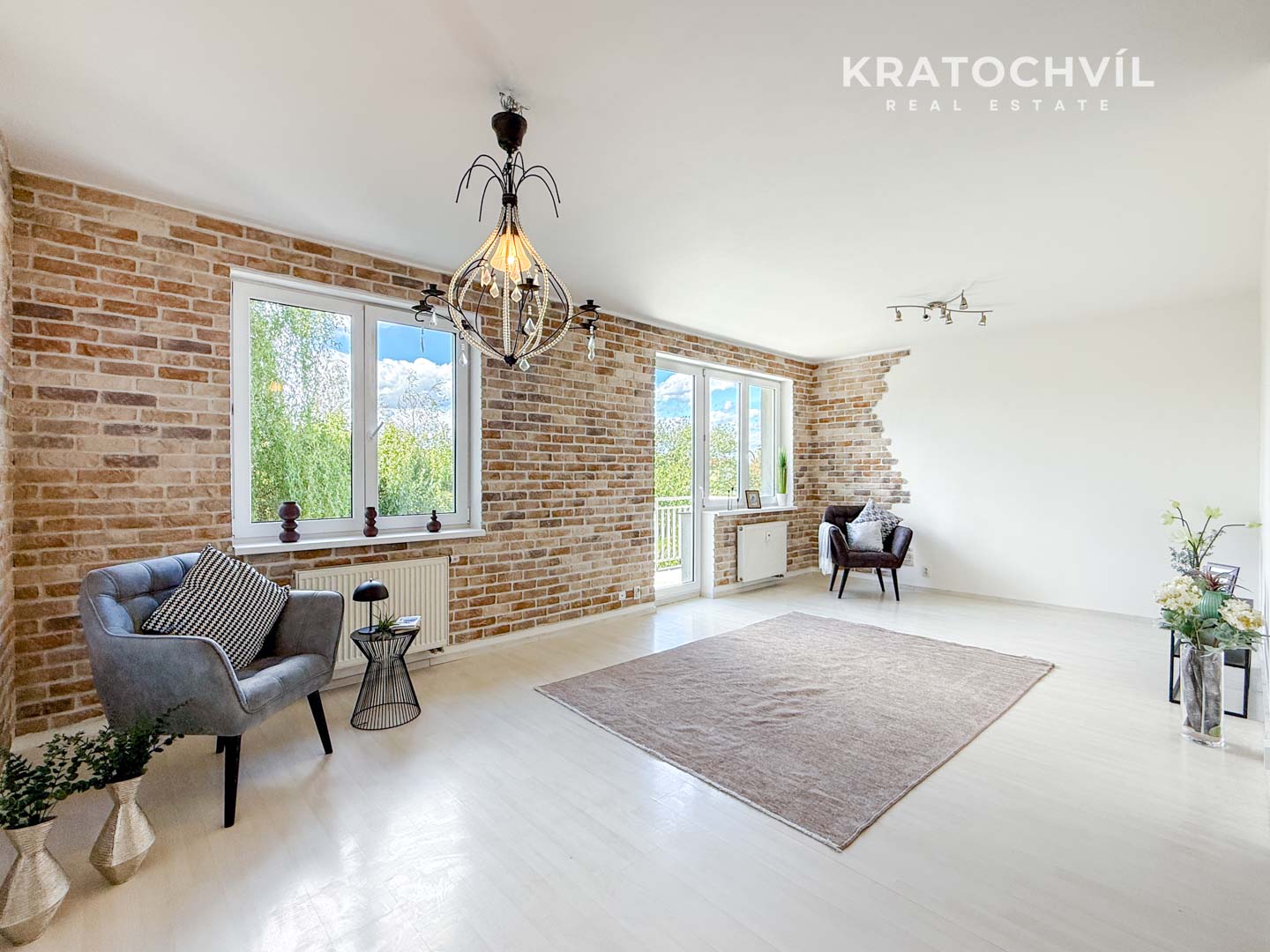 PRODEJ BYT 2+KK(3+KK), VESTEC U PRAHY - 7 990 000 Kč